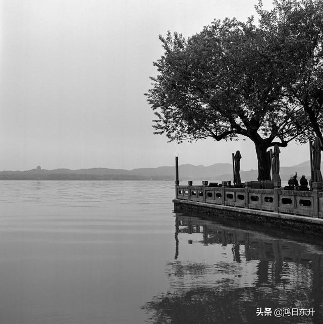 复古情怀胶片相机满满的仪式感（百年老胶片相机焕发青春活力）(59)