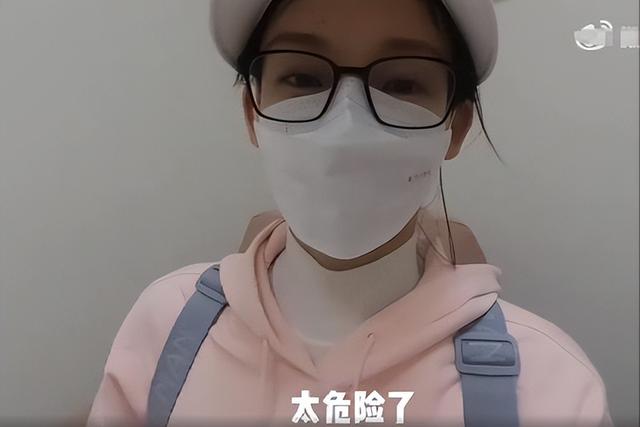 郑恺老婆罕见出席活动（郑恺妻子怀二胎）(10)