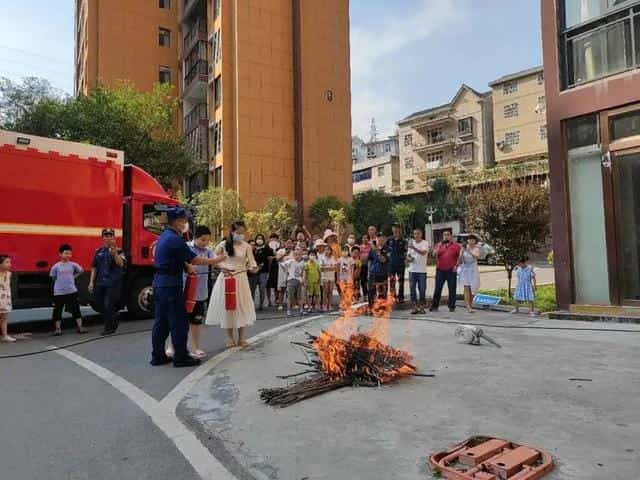 灭火器的使用方法讲解（灭火器的操作使用步骤）