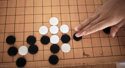 ​围棋怎么下新手入门教程（围棋入门基础知识教学方法有哪些？为什么推荐这三种