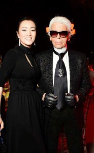 ​Chanel香奈儿艺术总监Karl Lagerfeld（老佛爷卡尔·拉格斐）去世