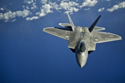 ​F22入侵委内瑞拉海岸被锁定，中国反隐身雷达第三次建功：真牛