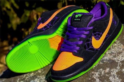 ​nike dunk sb万圣节多少钱-sb dunk low万圣节怎么抢